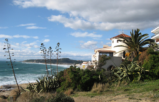 Kh&aacute;m ph&aacute; b&atilde;i biển V&agrave;ng ở T&acirc;y Ban Nha